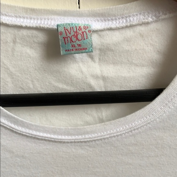 White tank top - Picture 3 of 4